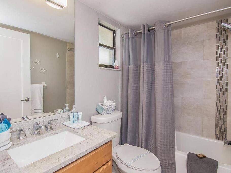 Park Shore Modern Floor 2 Bed 2 Bath Naples