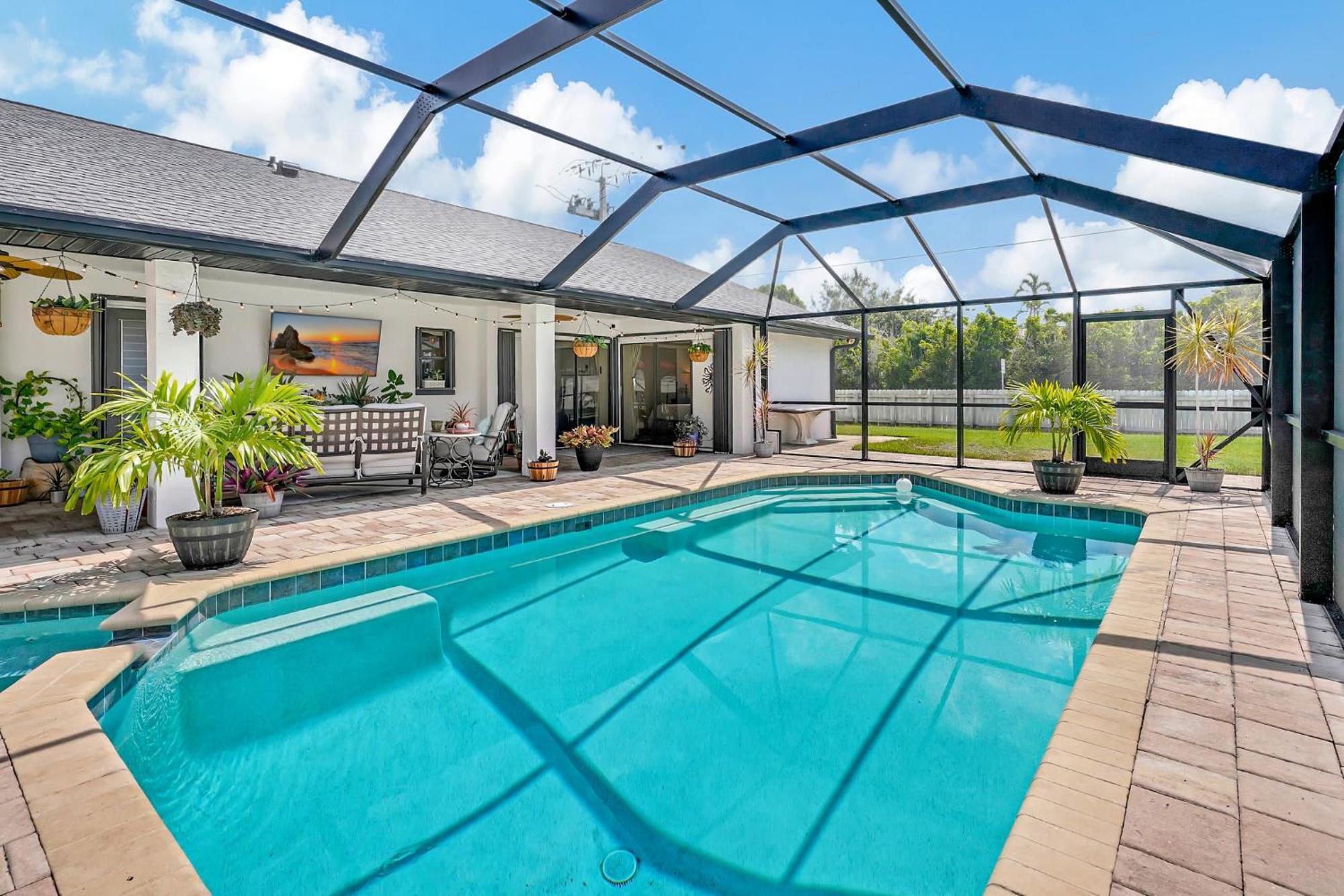 Peaceful Retreat Pool And Haven Naples