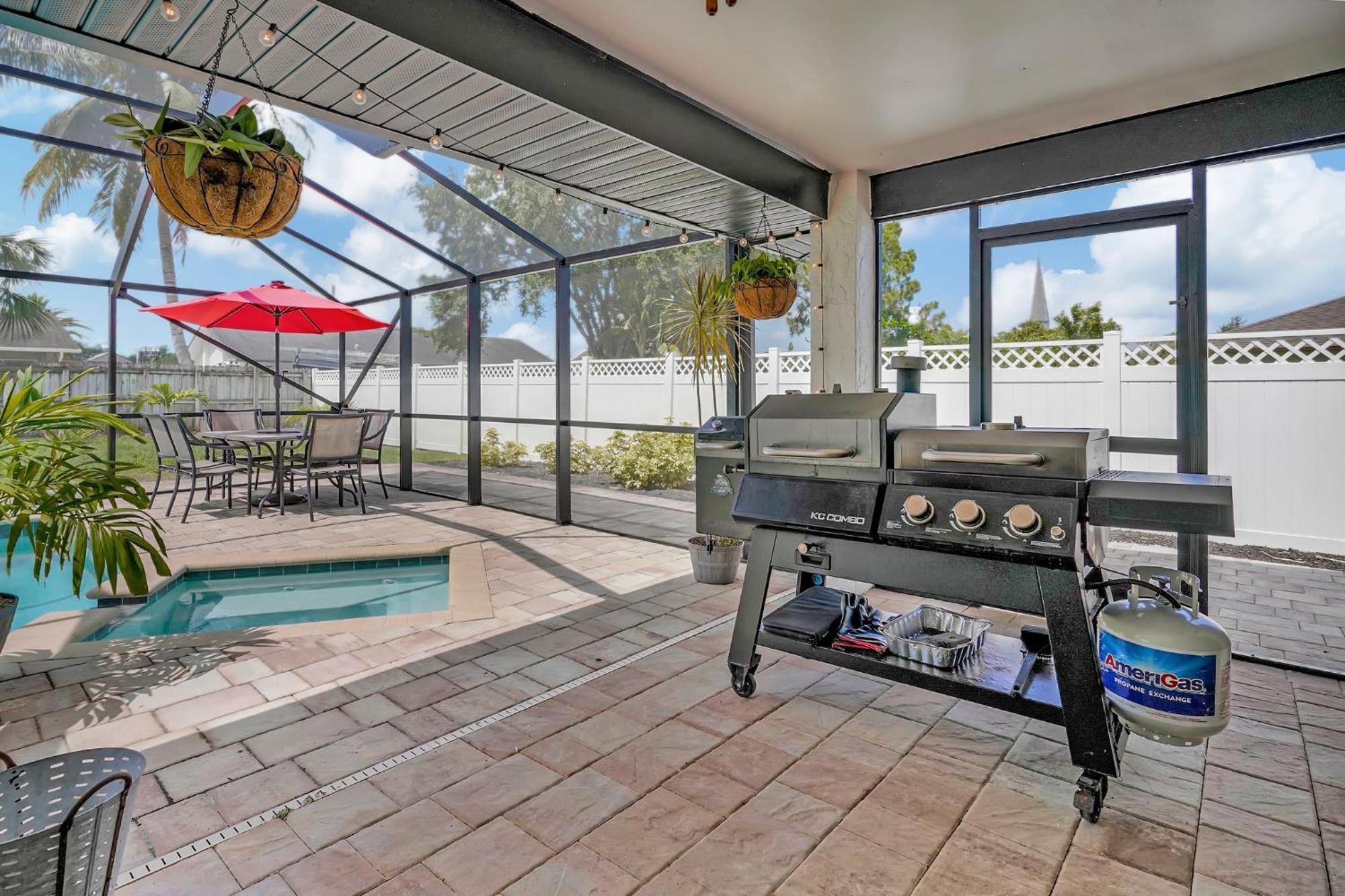 Peaceful Retreat Pool And Haven Holiday home Naples
