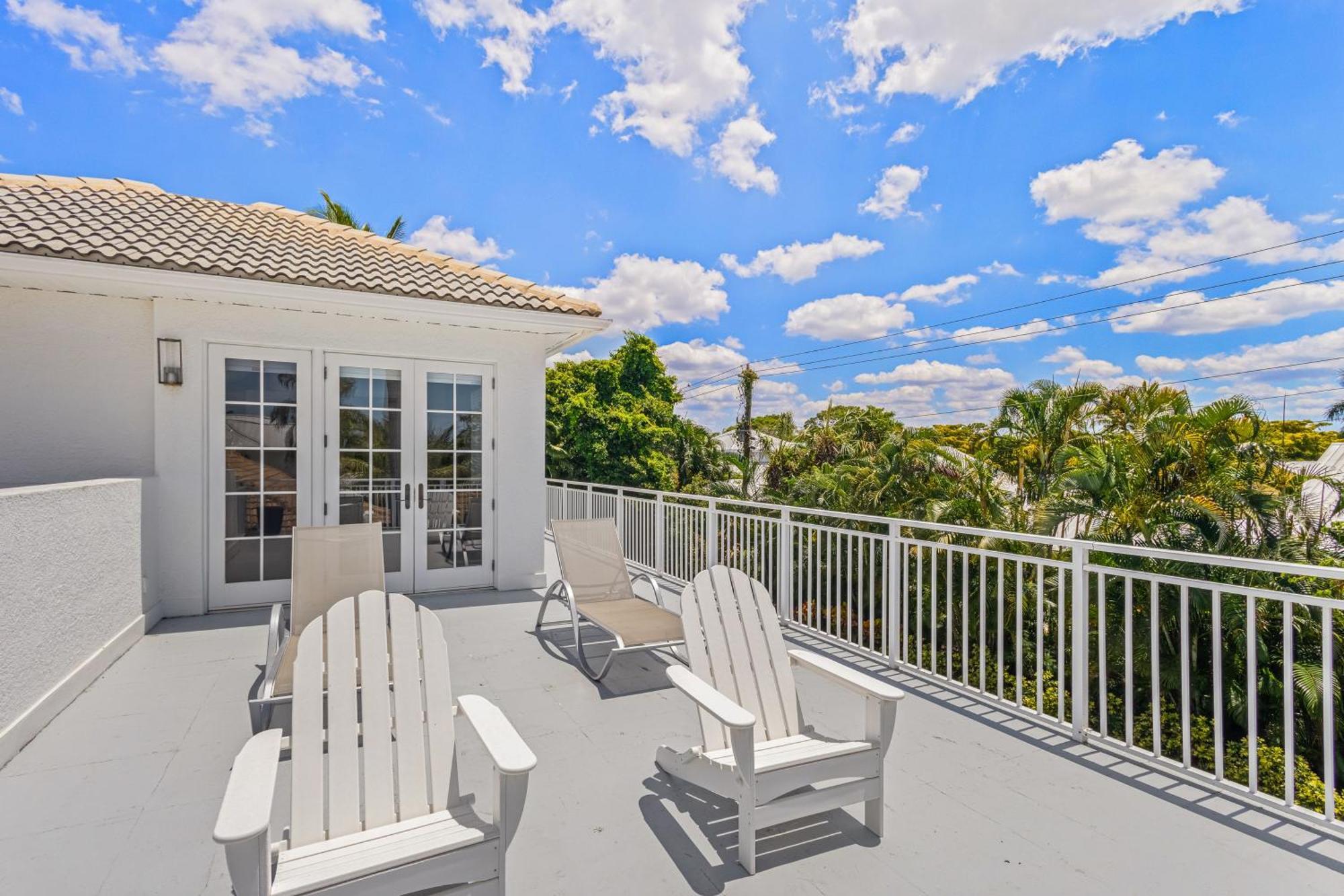 Harborside Retreat