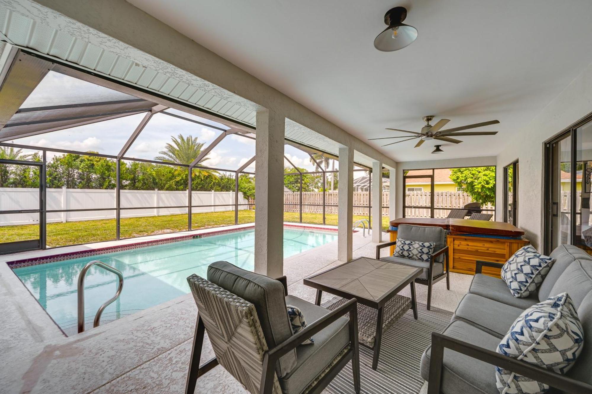 Chic With Pool And Hot Tub, 4 Mi To Beach! Naples