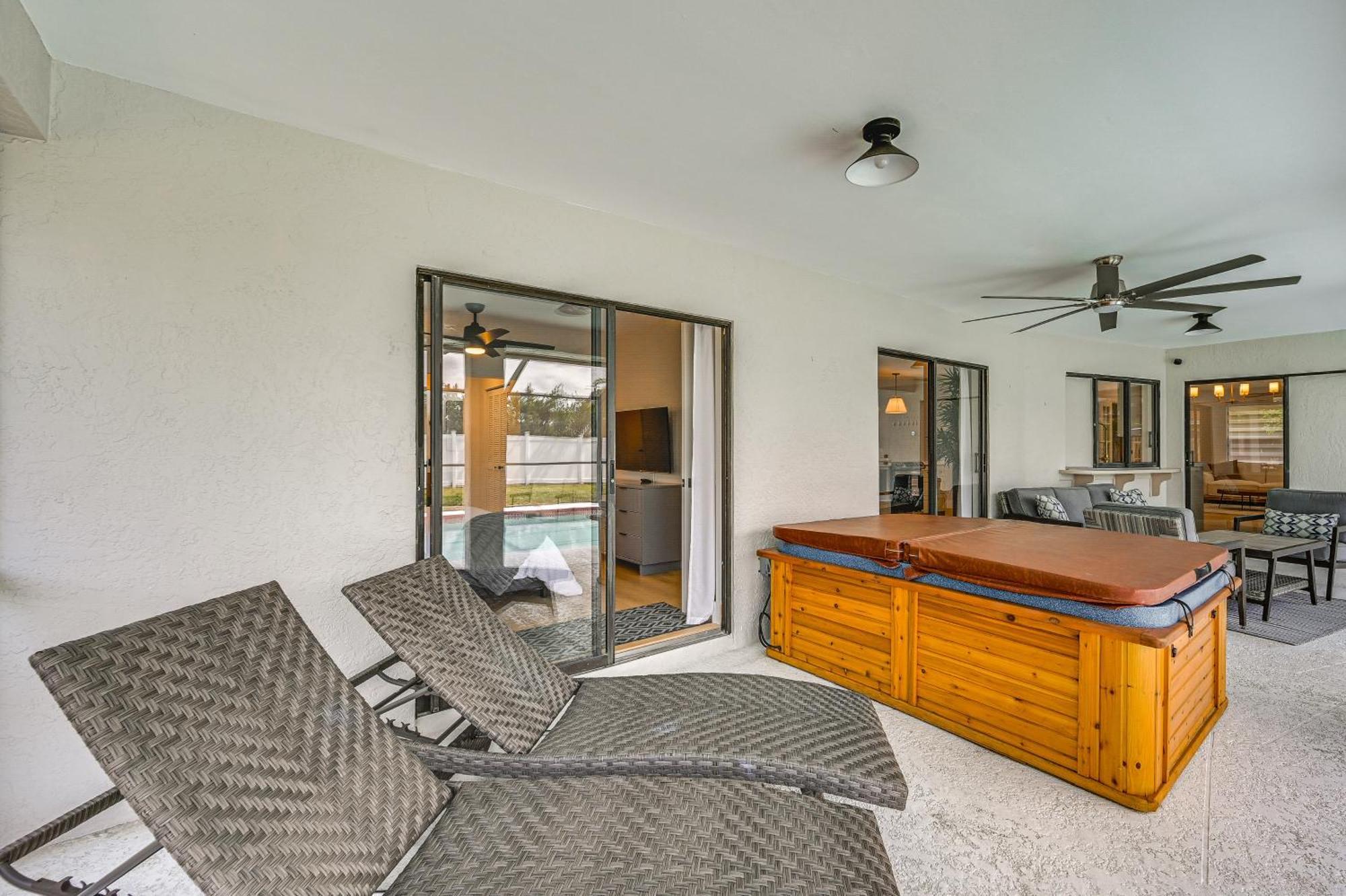 Chic With Pool And Hot Tub, 4 Mi To Beach! Naples