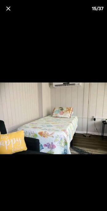 Getaway Half Mile From The With Fenced Yard Apartment