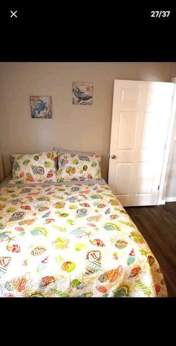 Getaway Half Mile From The With Fenced Yard * Naples