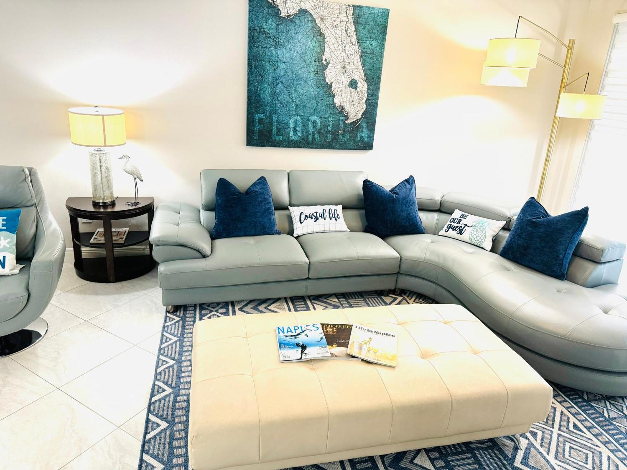 Vanderbilt Condo,walk To Apartment Naples