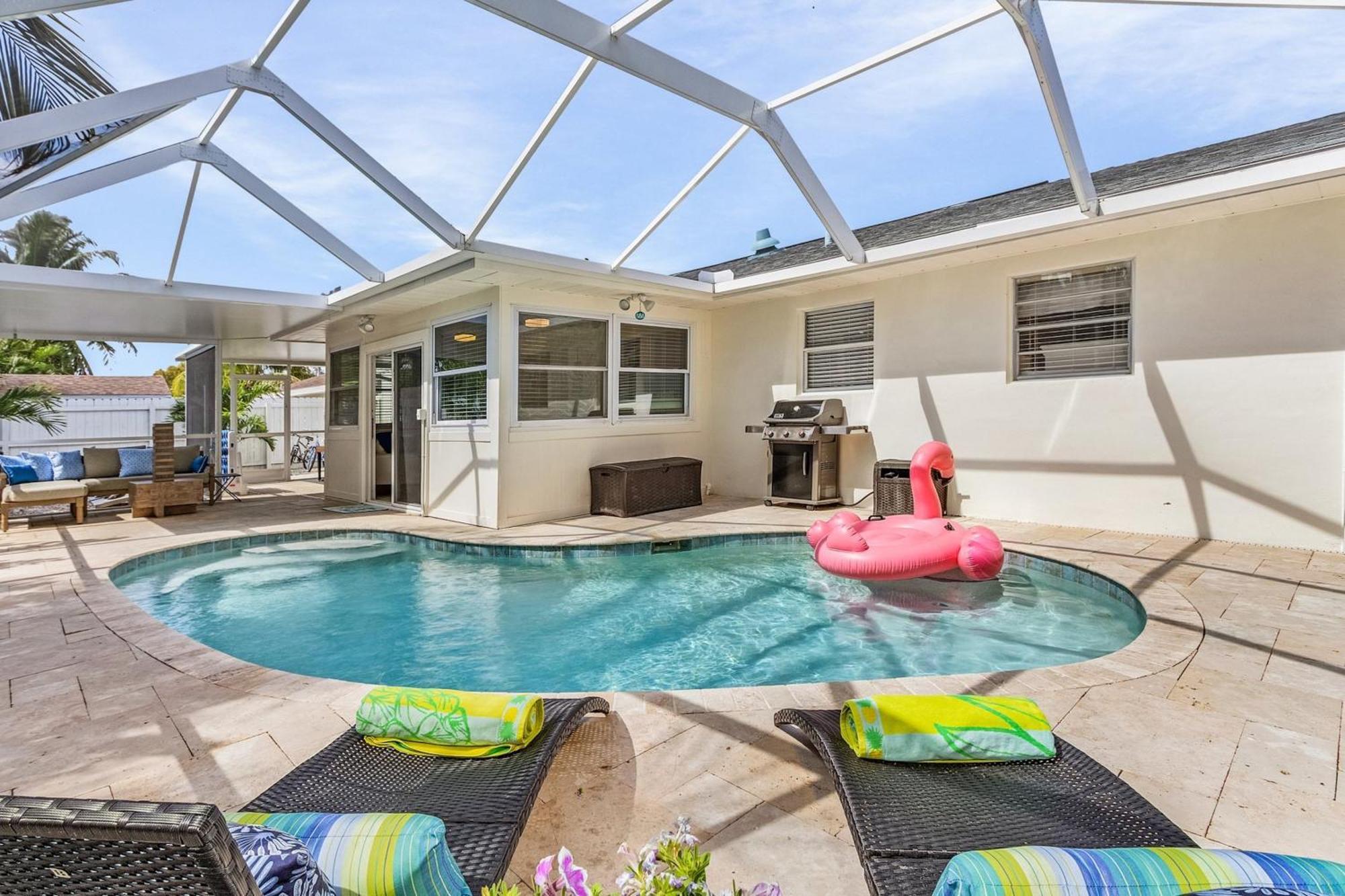 4 Bdr Pool Tropical Oasis * Naples