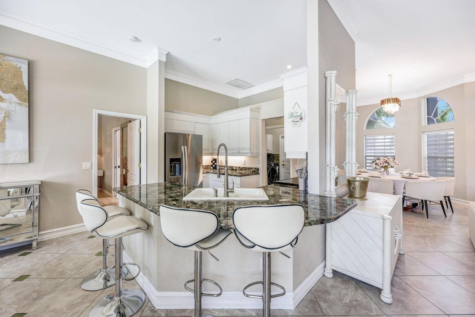 Lux Family 3 Bedroom With Pool Walk To And Mercato