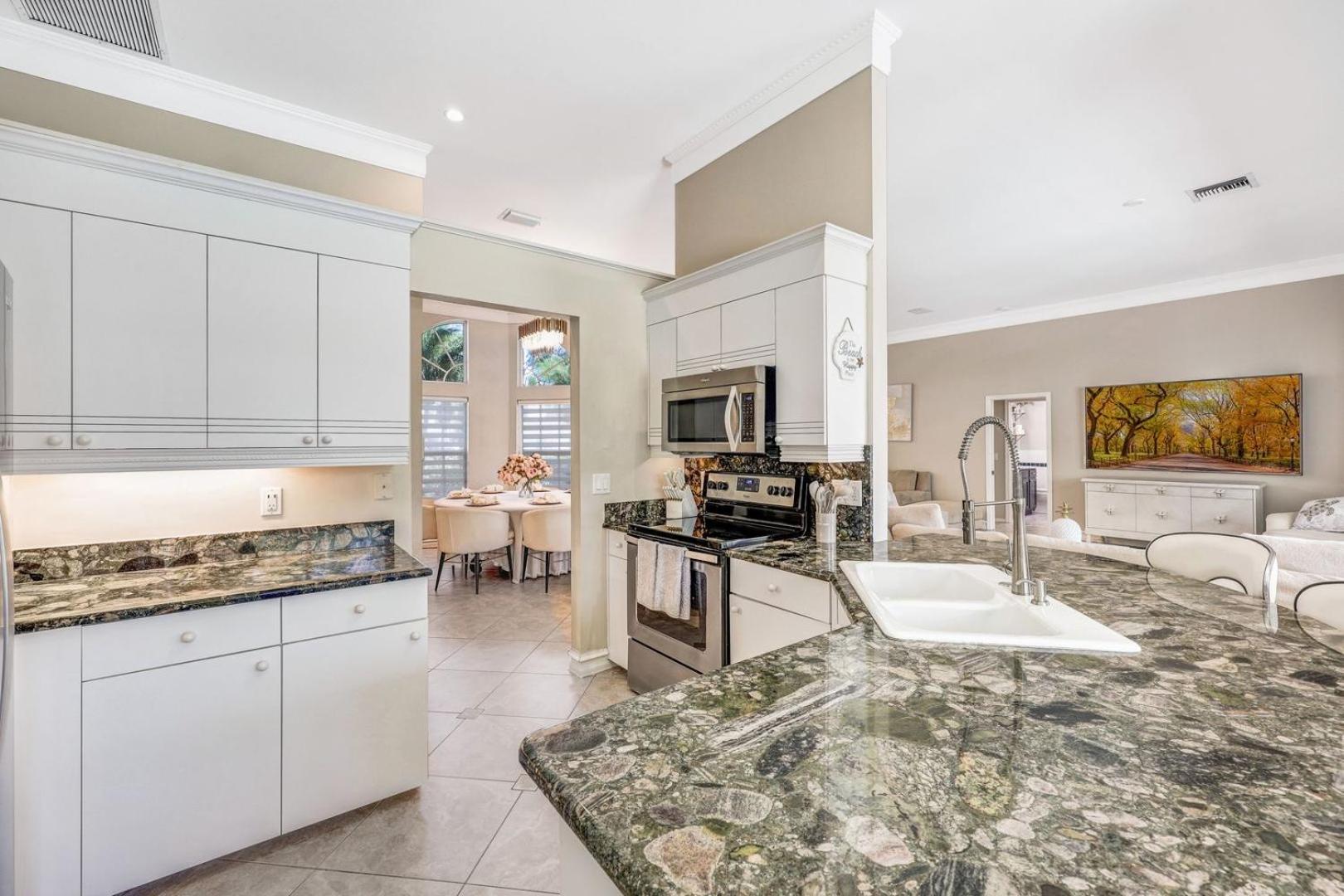 Lux Family 3 Bedroom With Pool Walk To And Mercato * Naples