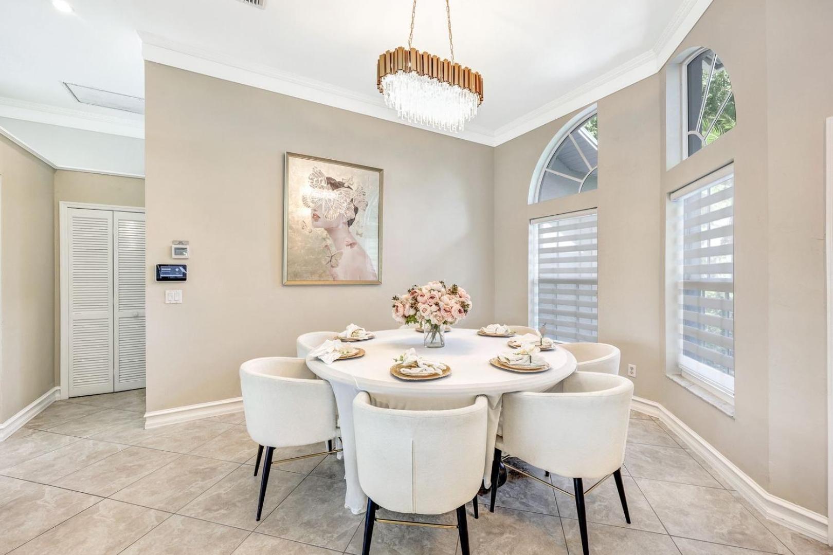 Lux Family 3 Bedroom With Pool Walk To And Mercato Holiday home *
