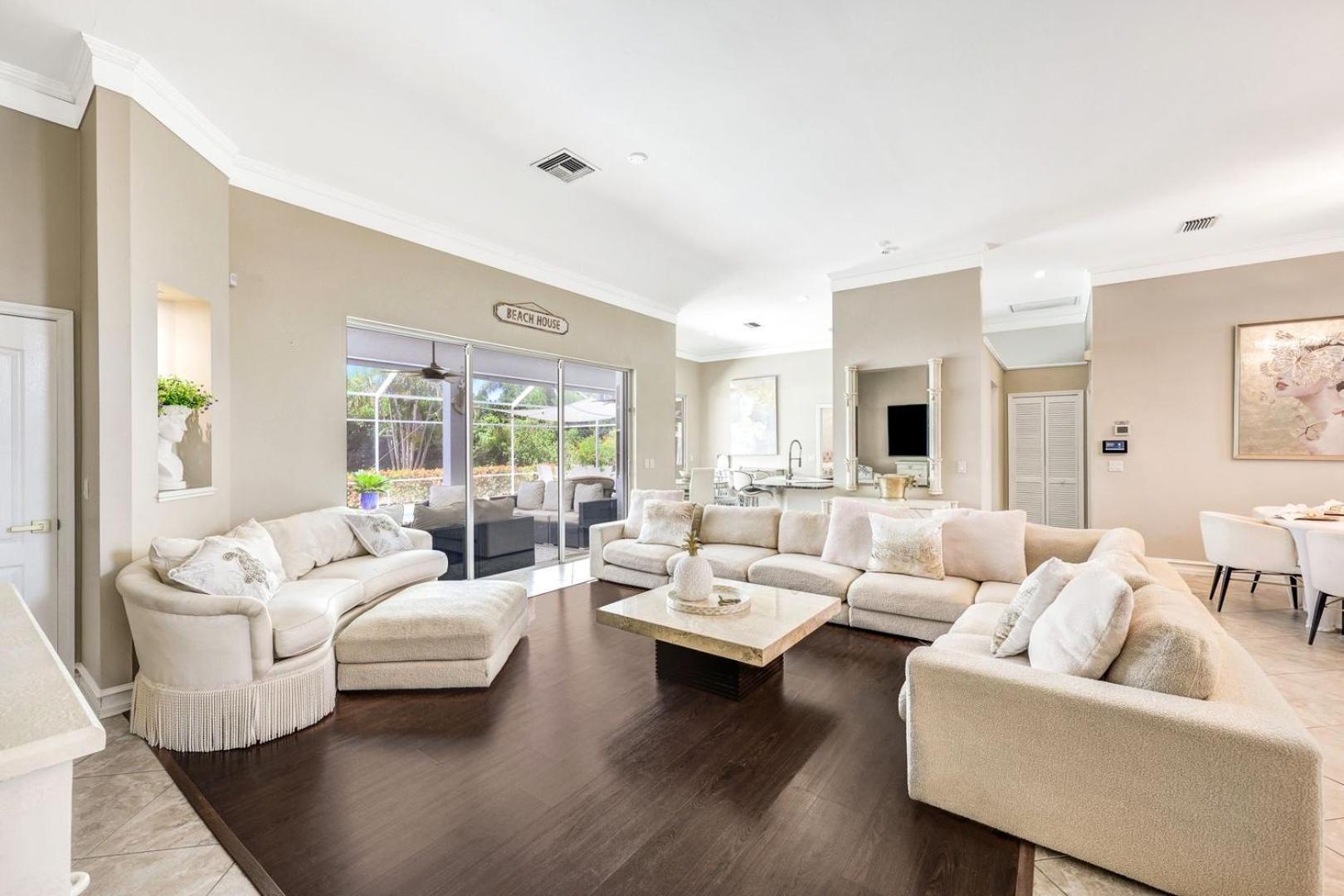 Lux Family 3 Bedroom With Pool Walk To And Mercato Naples