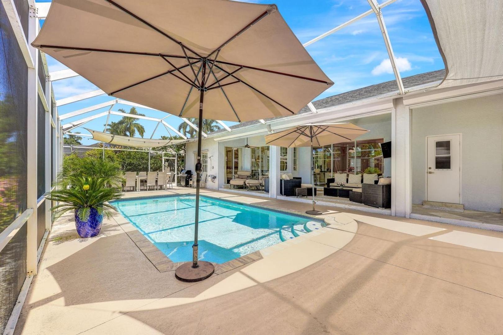 Lux Family 3 Bedroom With Pool Walk To And Mercato Naples