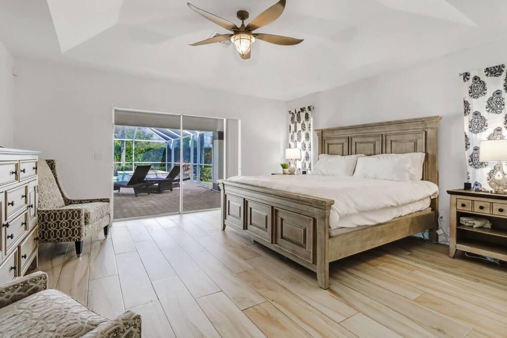 Villa Spacious Luxury With Heated Pool And Hot Tub Naples