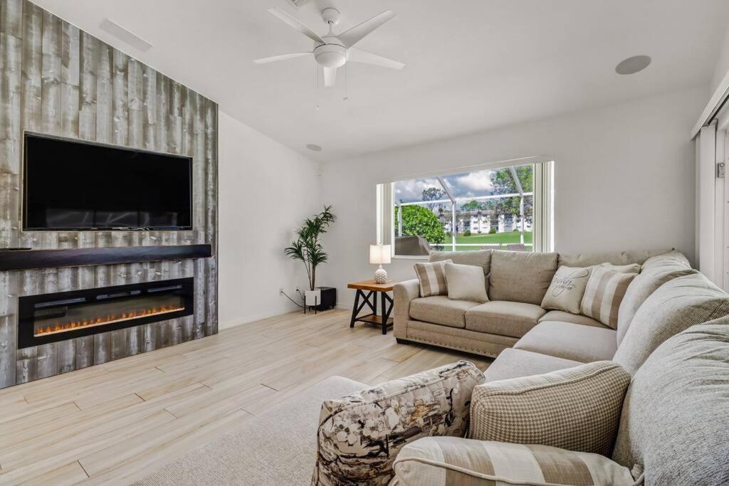 Villa Spacious Luxury With Heated Pool And Hot Tub Naples