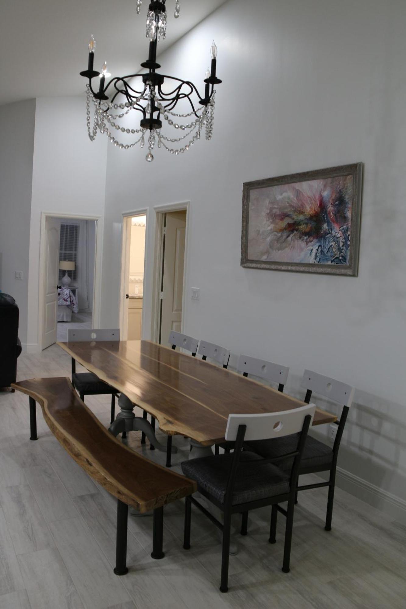 De Charme With Heated Salt Water Pool And Naples
