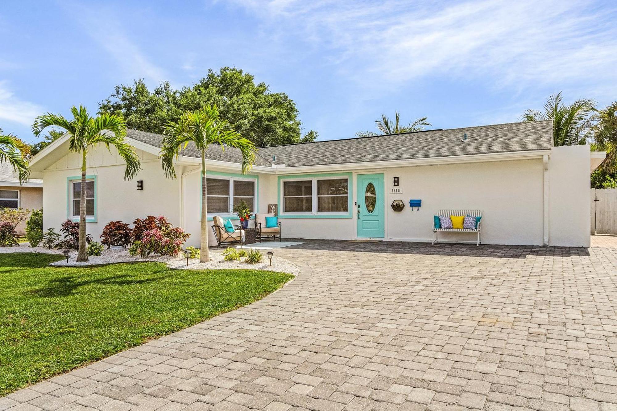 4 Bdr Pool Tropical Oasis * Naples