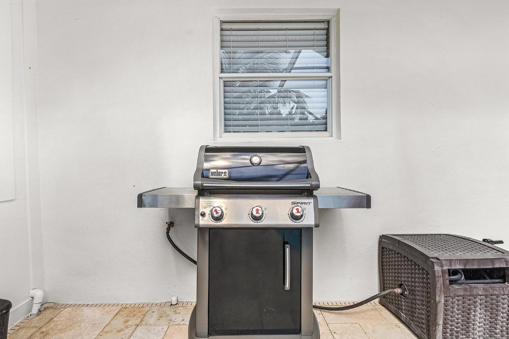 4 Bdr Pool Tropical Oasis * Naples