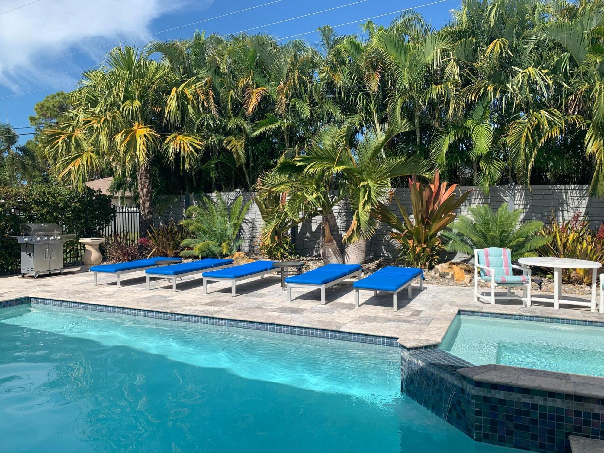 De Charme With Heated Salt Water Pool And * Naples