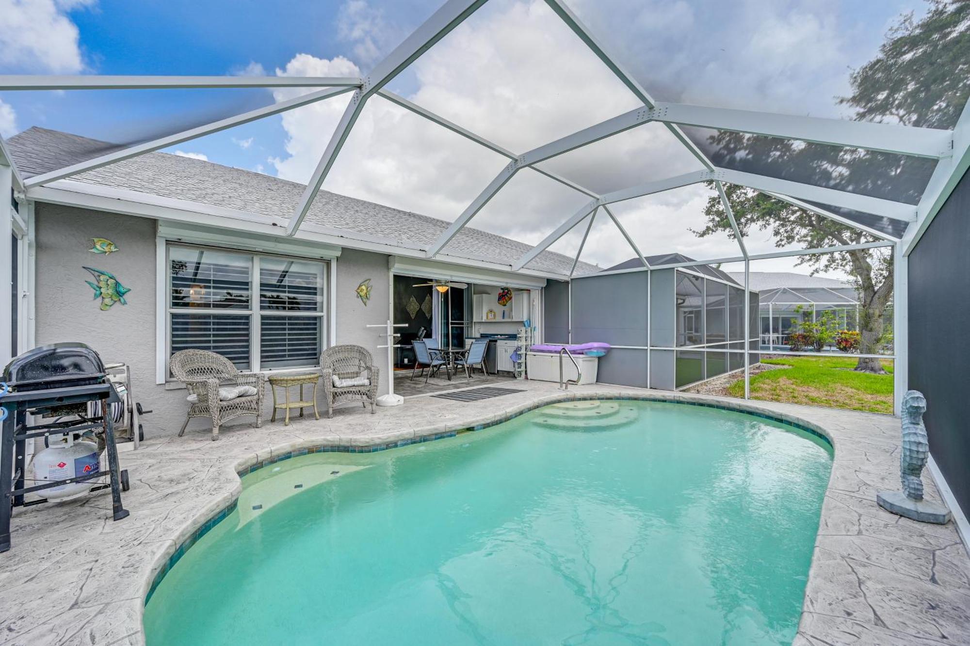Charming Getaway With Pool Less Than 5 Mi To 5th Ave! *