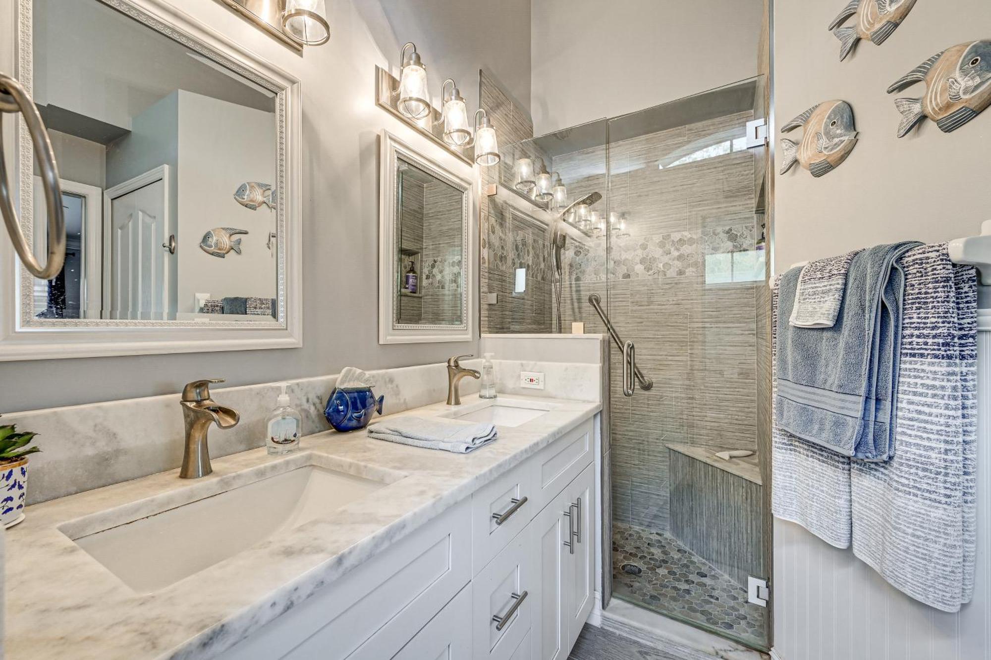 Charming Getaway With Pool Less Than 5 Mi To 5th Ave! Holiday home