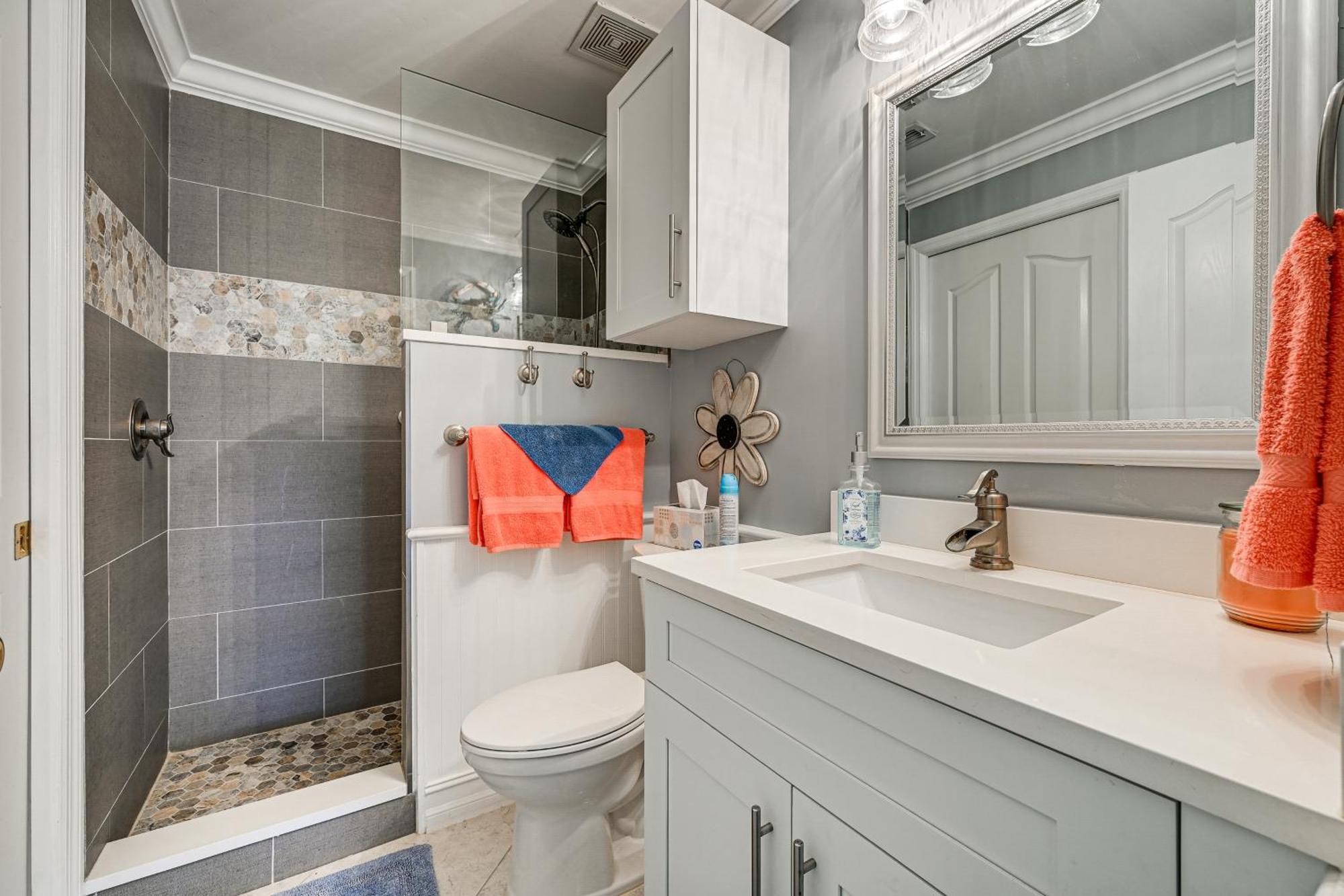 Charming Getaway With Pool Less Than 5 Mi To 5th Ave! *