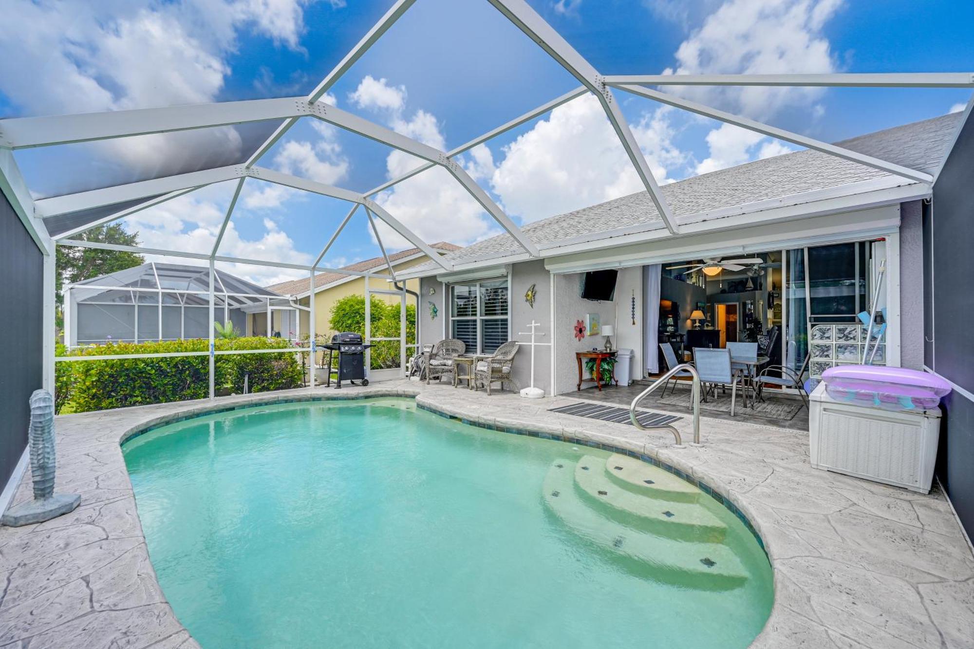 Charming Getaway With Pool Less Than 5 Mi To 5th Ave! Holiday home