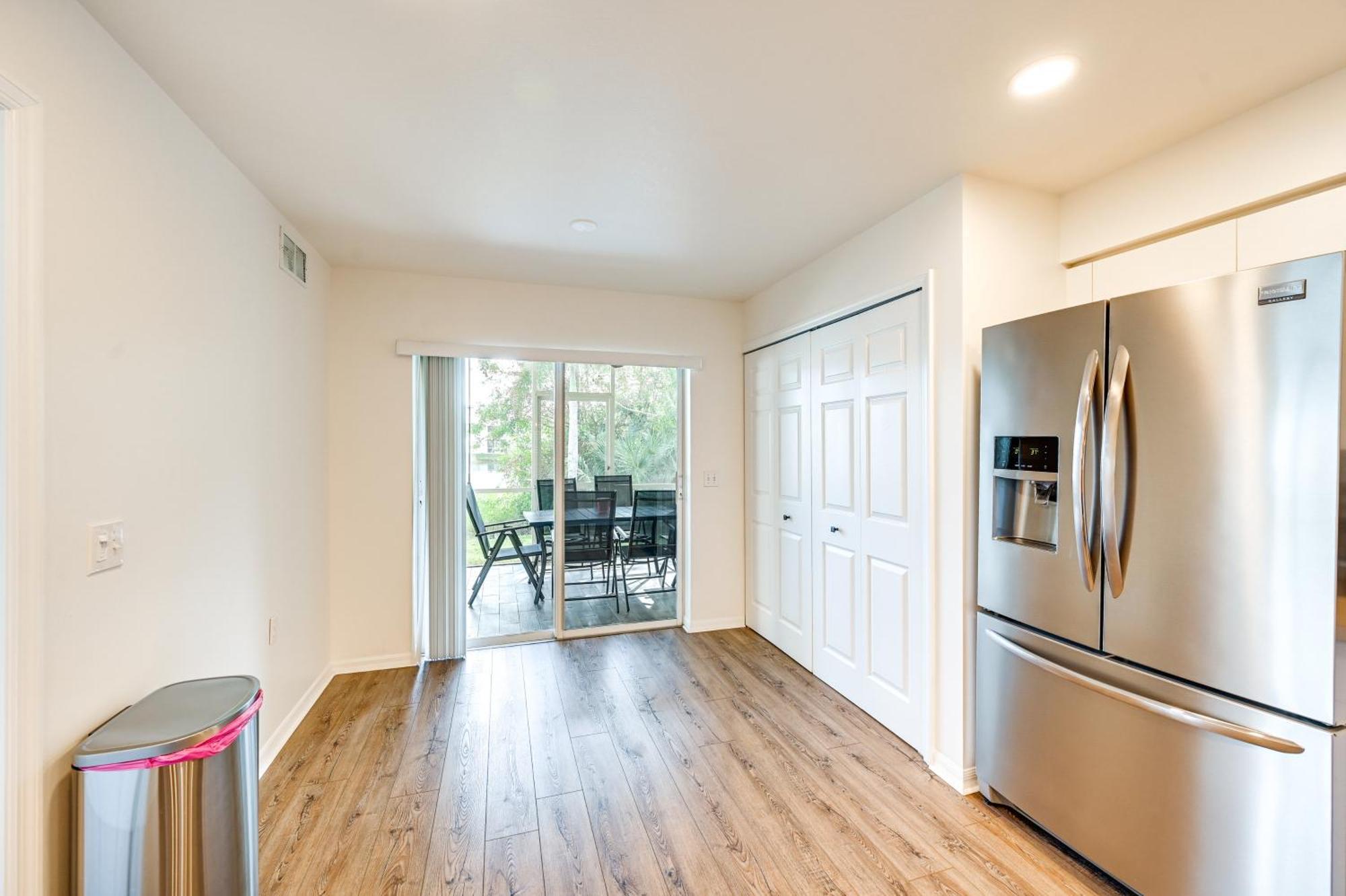 Apartment With Pool Access About 6 Mi To