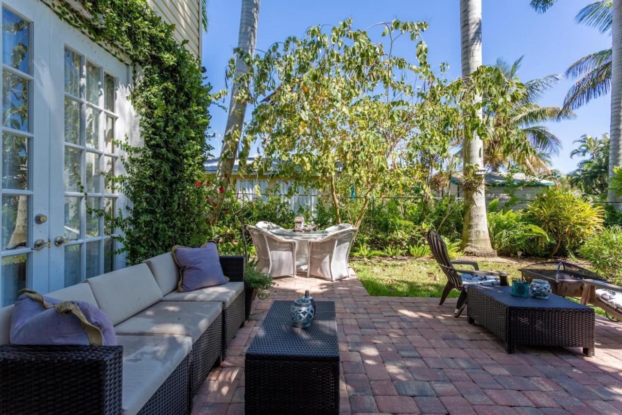 Apartment Garden Just Minutes To Sandy Beaches