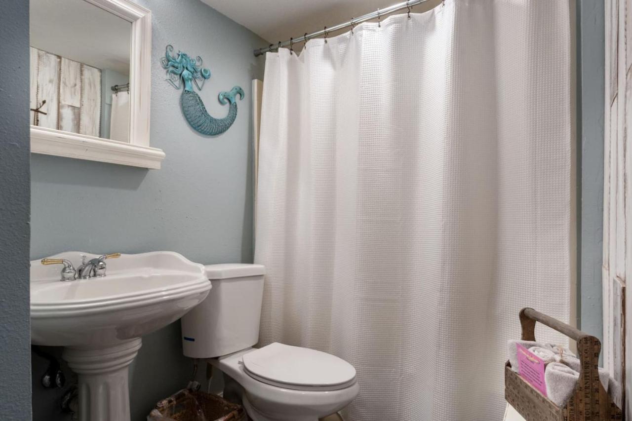 Garden Just Minutes To Sandy Beaches Naples