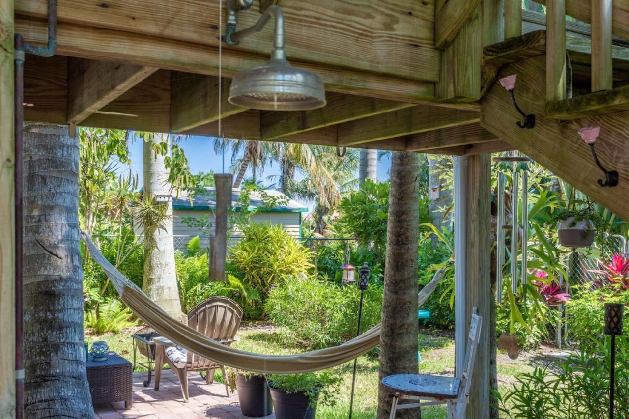 Garden Just Minutes To Sandy Beaches Apartment *