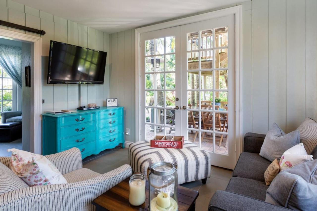 Garden Just Minutes To Sandy Beaches *
