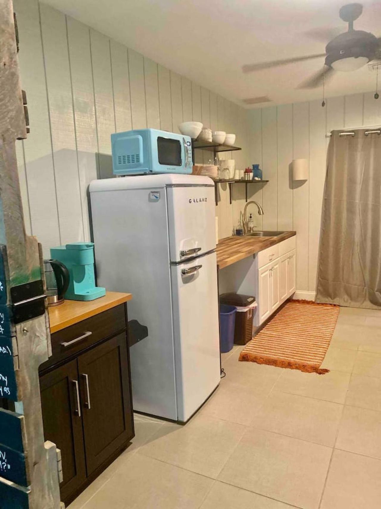Apartment Garden Just Minutes To Sandy Beaches *