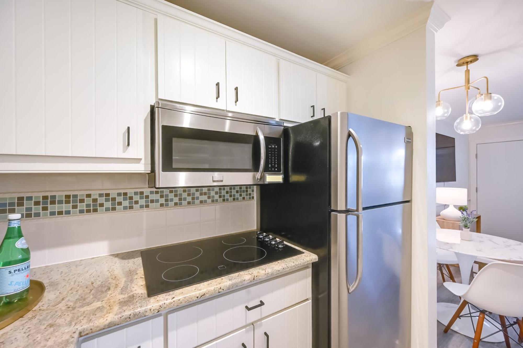 Updated Dtwn Across From Beach! *