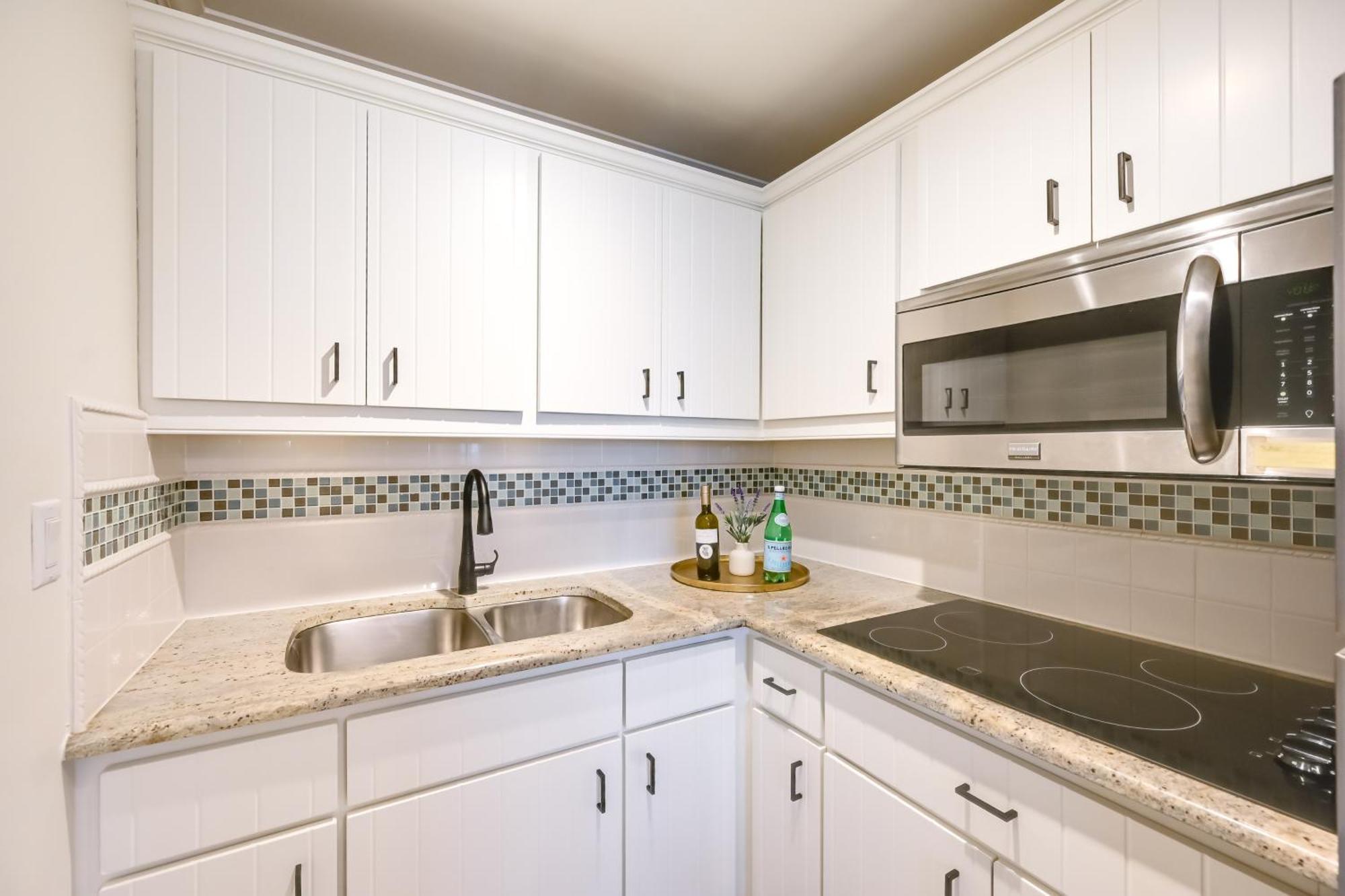 Updated Dtwn Across From Beach!