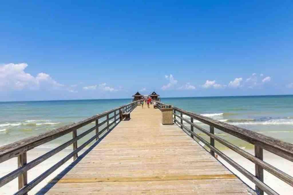 Spacious 2 Bedroom Lely Fl Apartment *