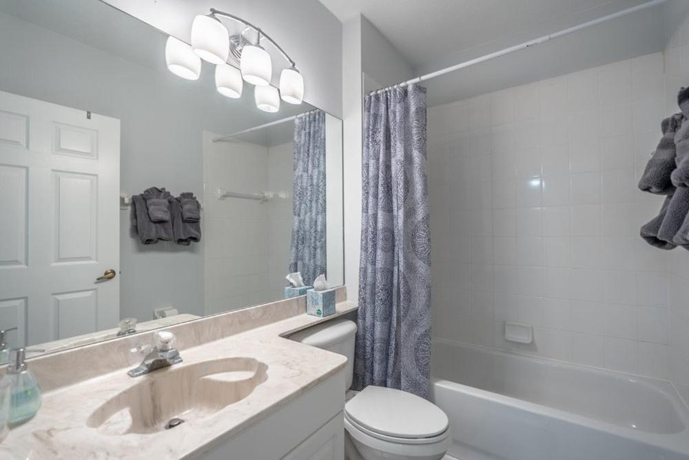 Spacious 2 Bedroom Lely Fl * Naples