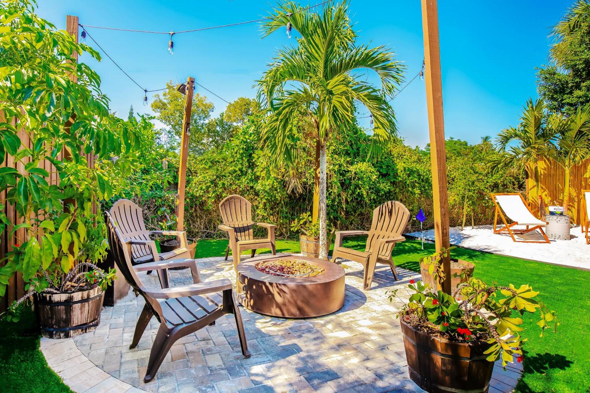 Coastal With Mini Golf, Private &spa Holiday home