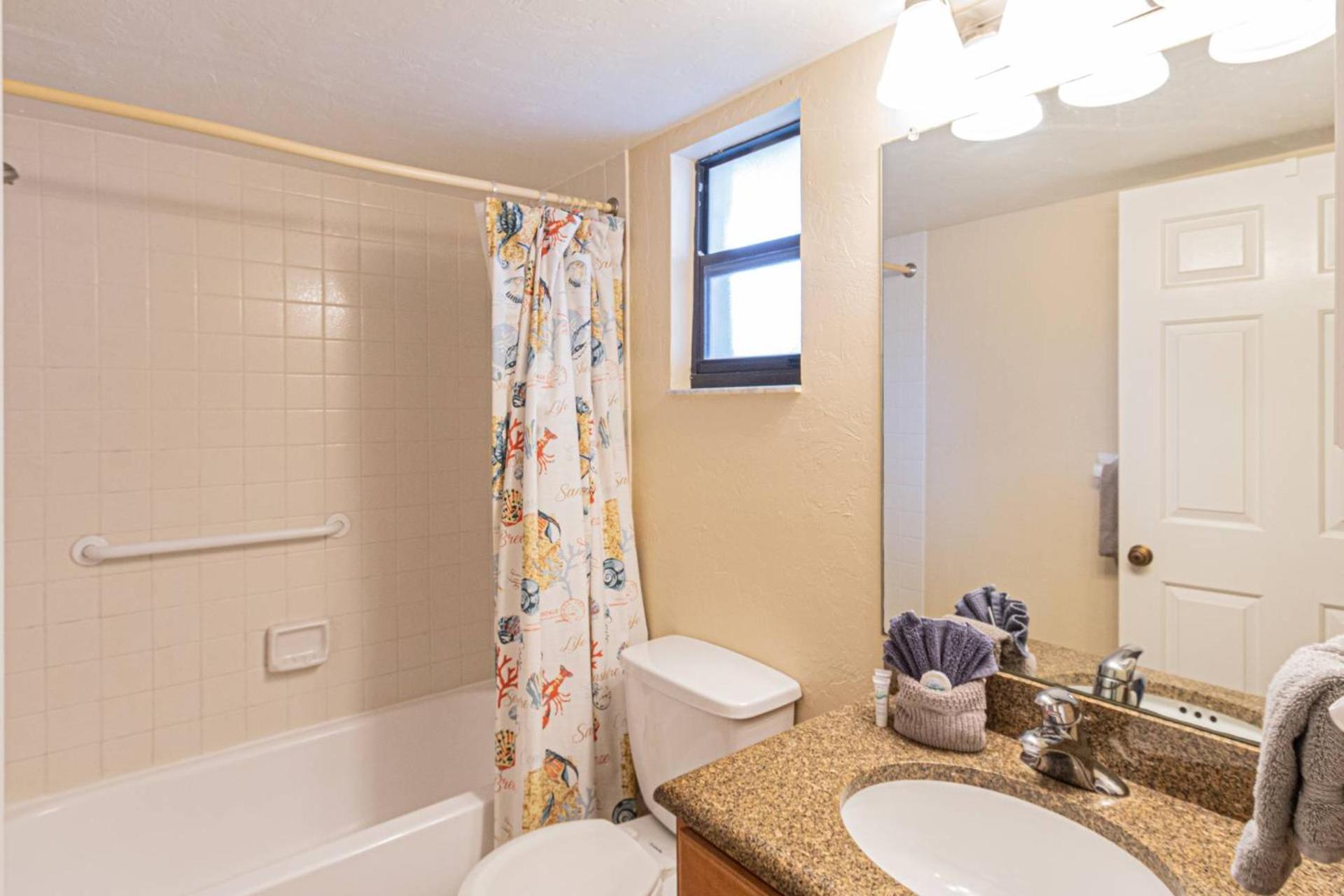 Park Shore Resort, 1st Floor, Bldg.i, End Unit Naples