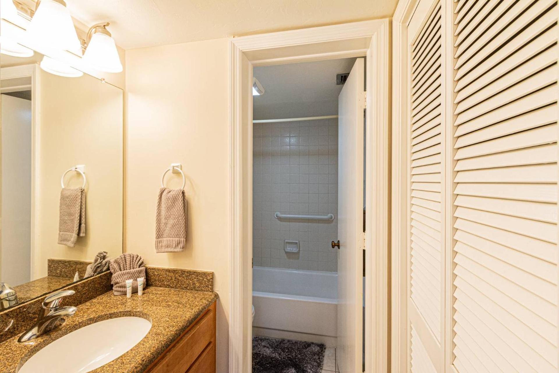 Holiday home Park Shore Resort, 1st Floor, Bldg.i, End Unit Naples