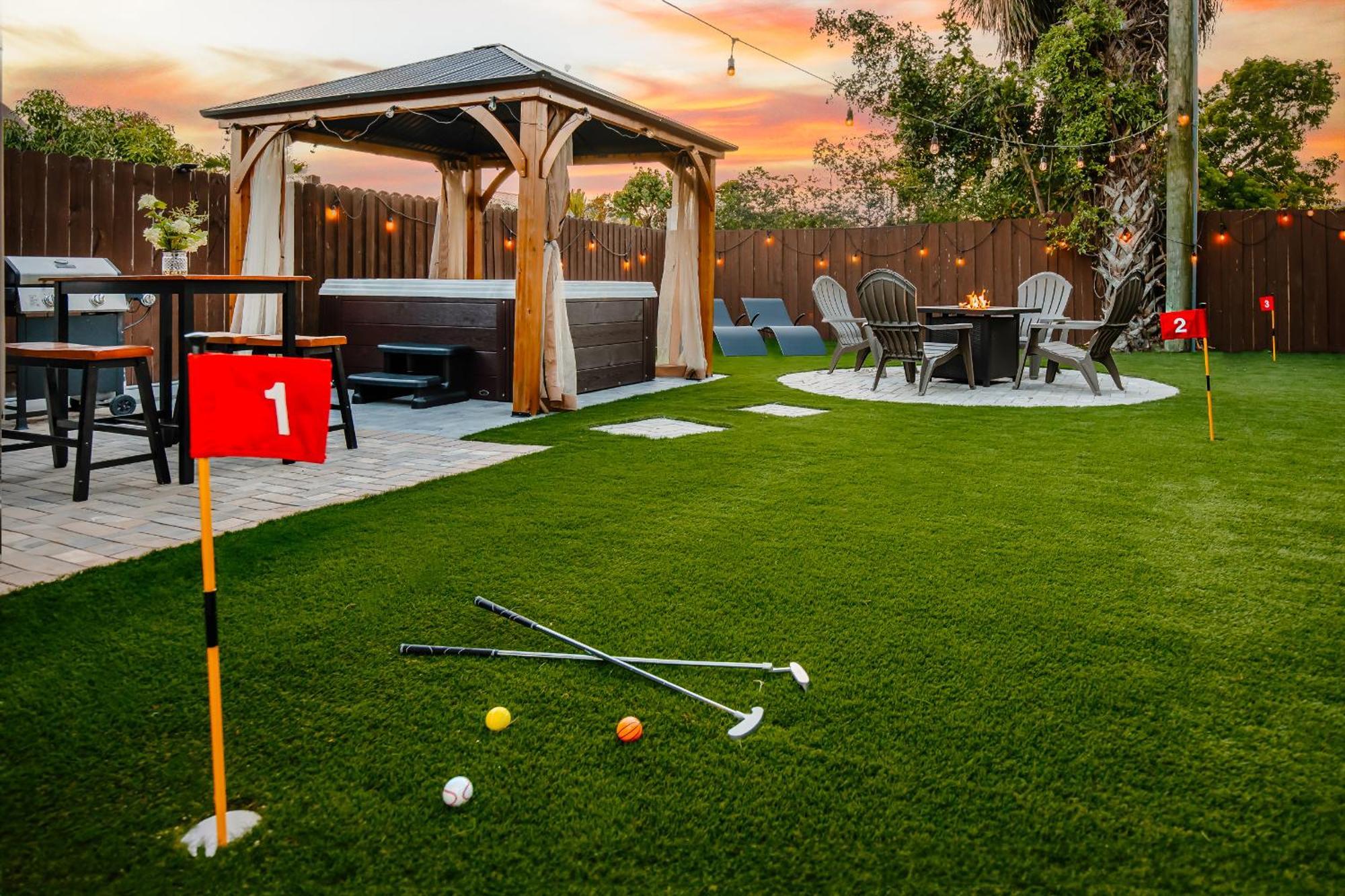 Holiday home Brick Enclave With Mini Golf & Spa, 5mins To *