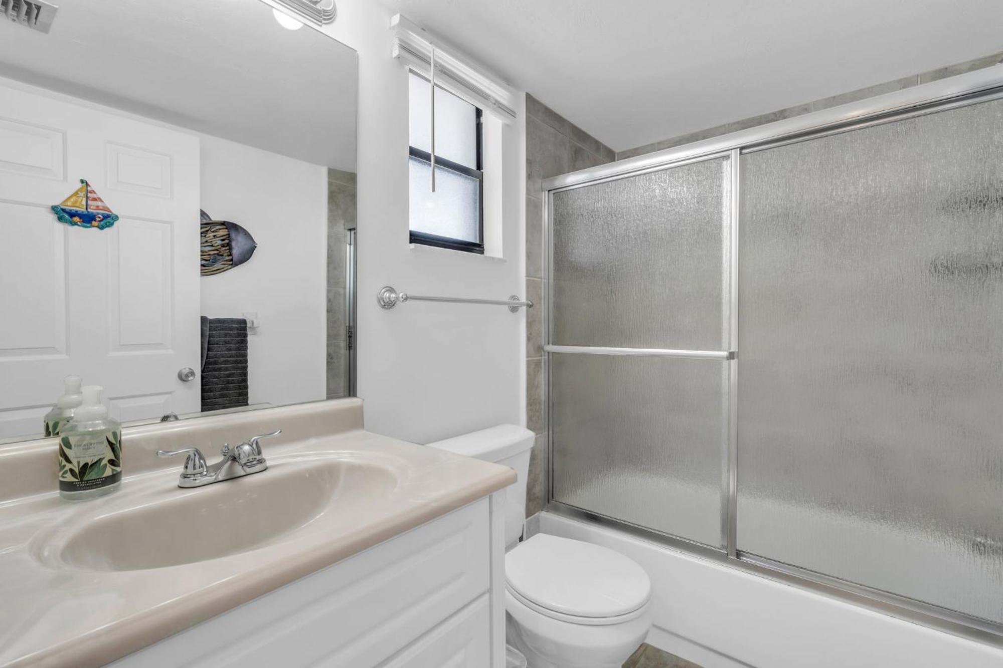 4th Floor -end Unit - Views * Naples