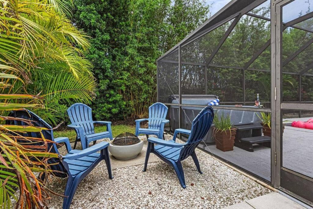 Naples-resort Style Pool Holiday home *
