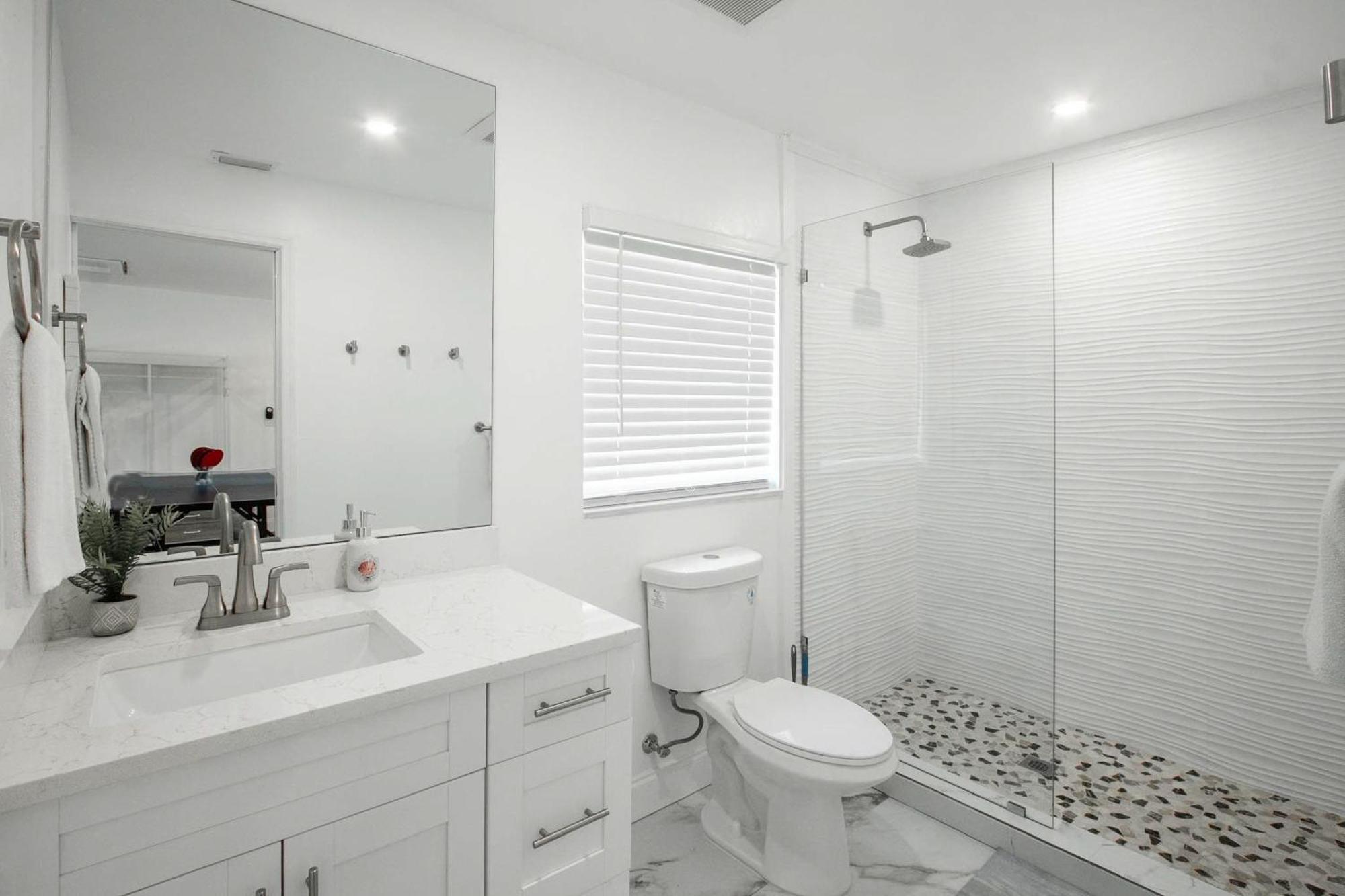 Escape With Furnished Patio And Private Pool! * Naples