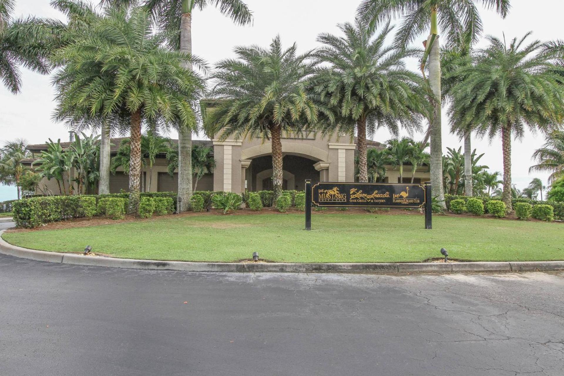 Greenlinks Lely Building 1500 Naples