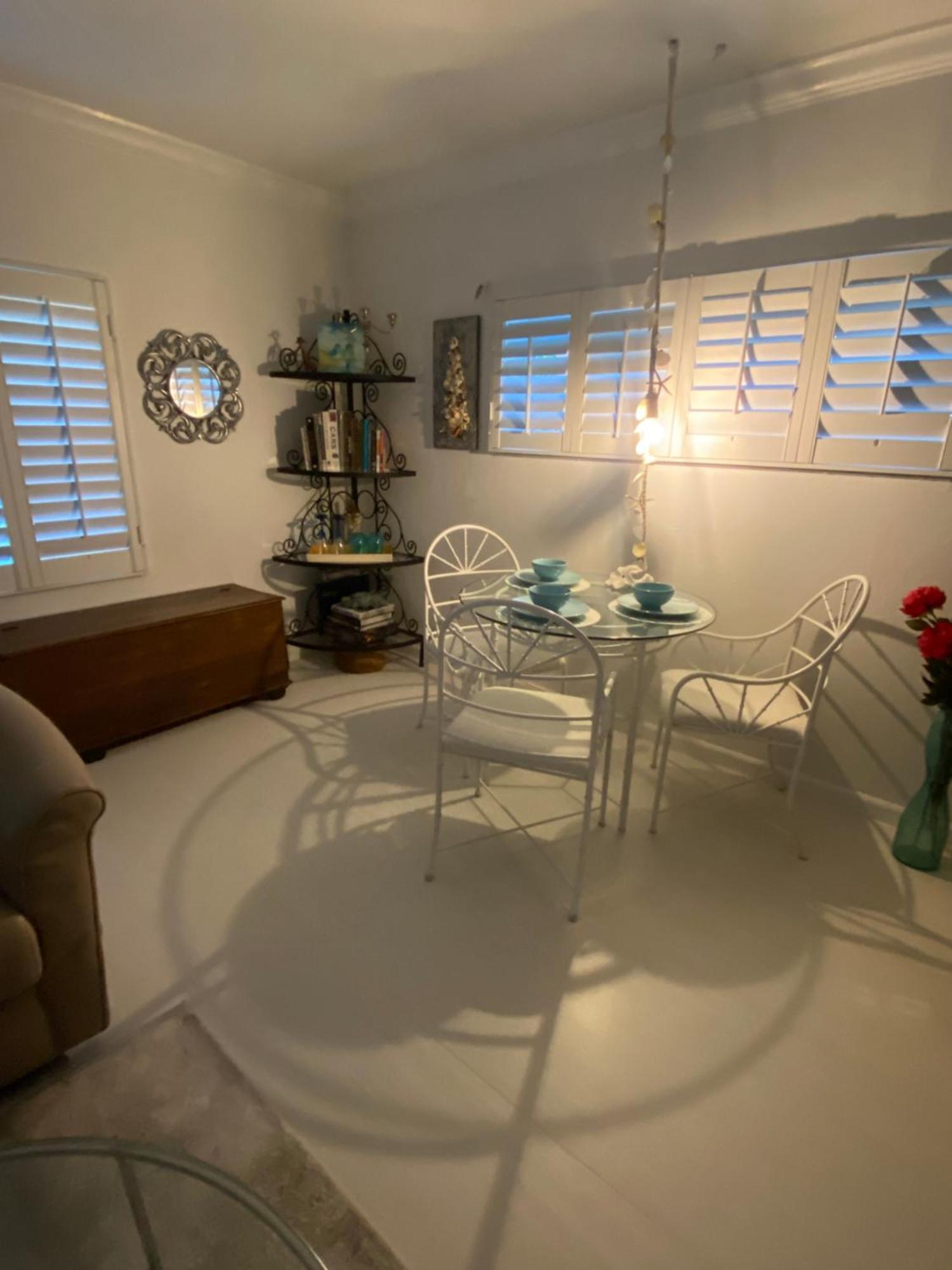 Apartment Closest To Vanderbilt Beach, New Remodel, Well Appointed, Bbq, Yard, Very Private Many Extras! Naples