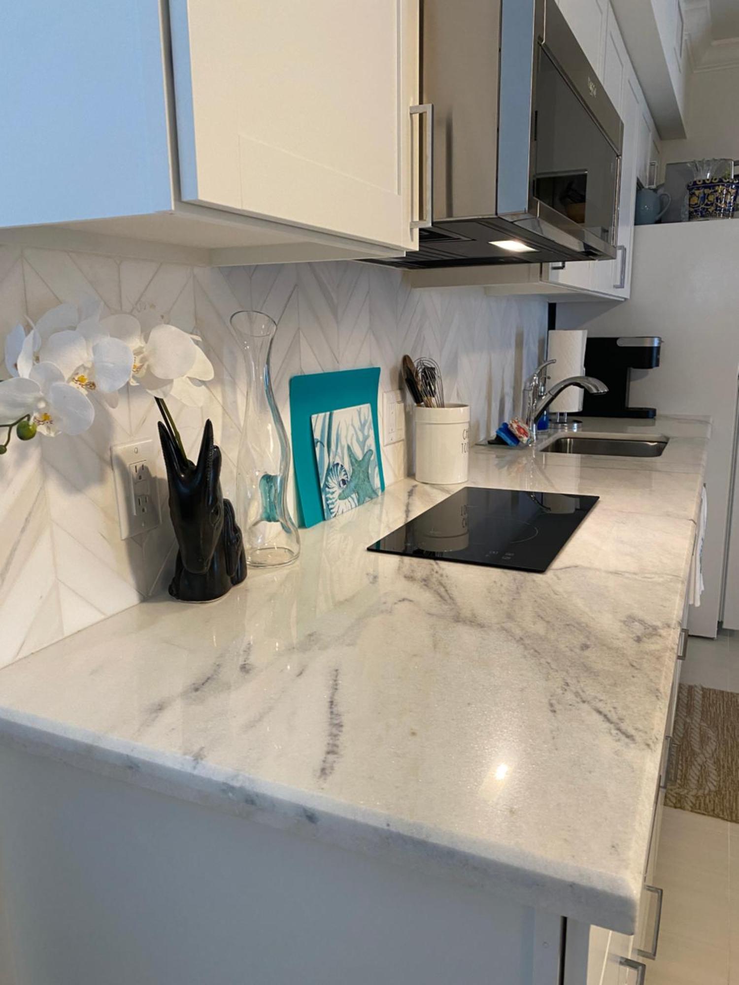 Closest To Vanderbilt Beach, New Remodel, Well Appointed, Bbq, Yard, Very Private Many Extras! *