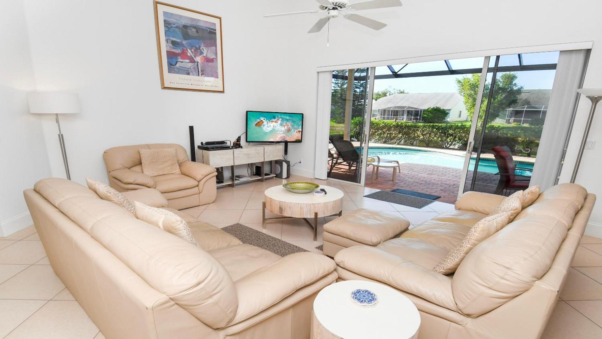 Altaira - Location View Pool Spa4 Bed Naples