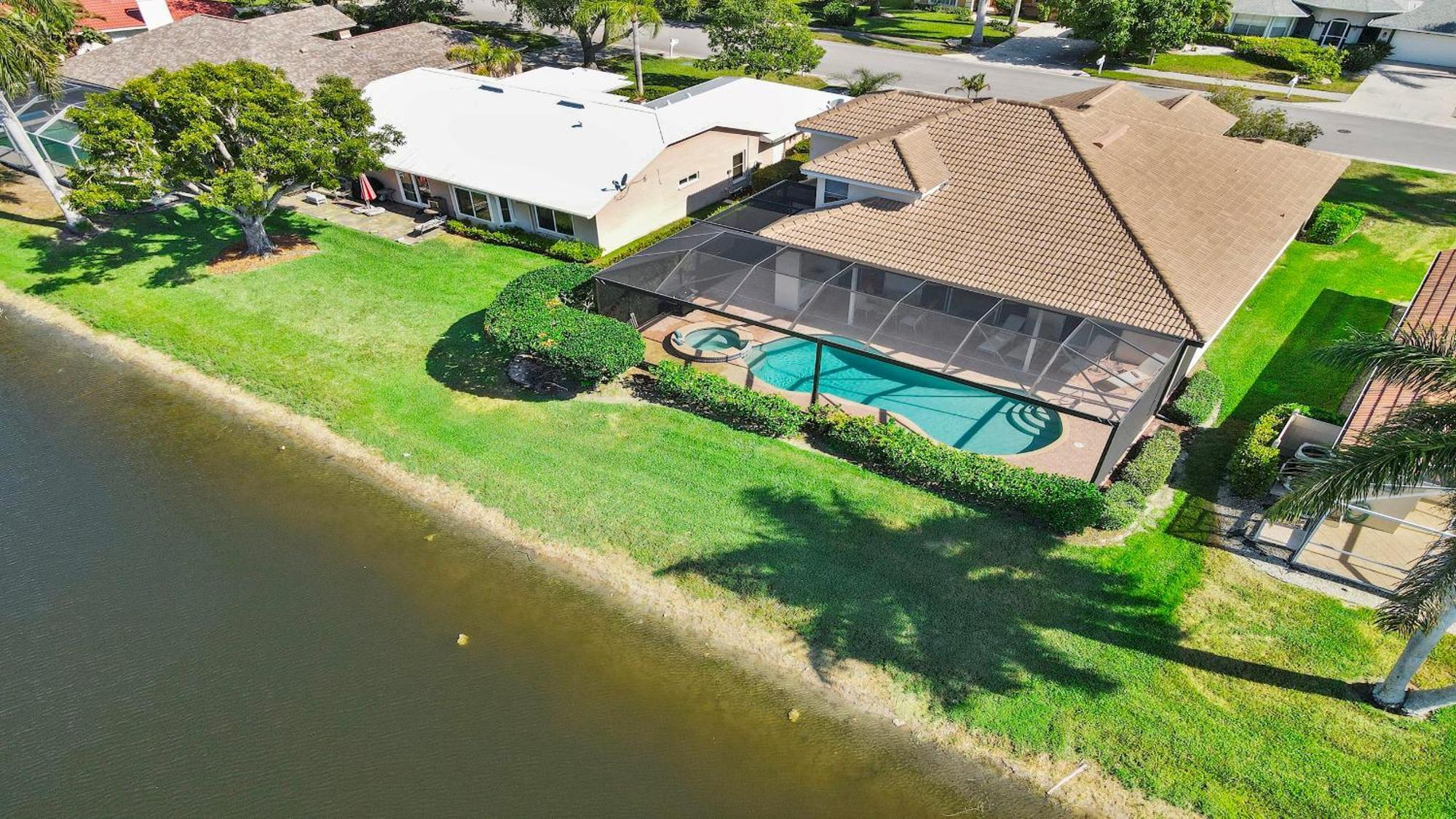 Altaira - Location View Pool Spa4 Bed Villa Naples