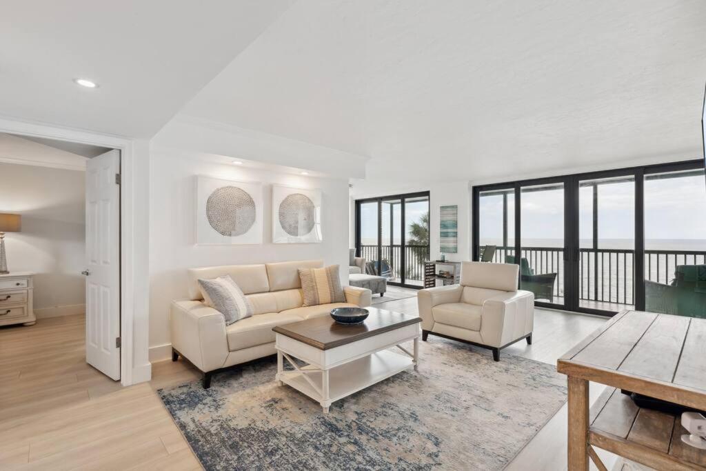 Beachfront High-rise! Book Today Apartment *