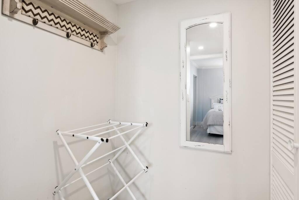 Beachfront High-rise! Book Today Naples