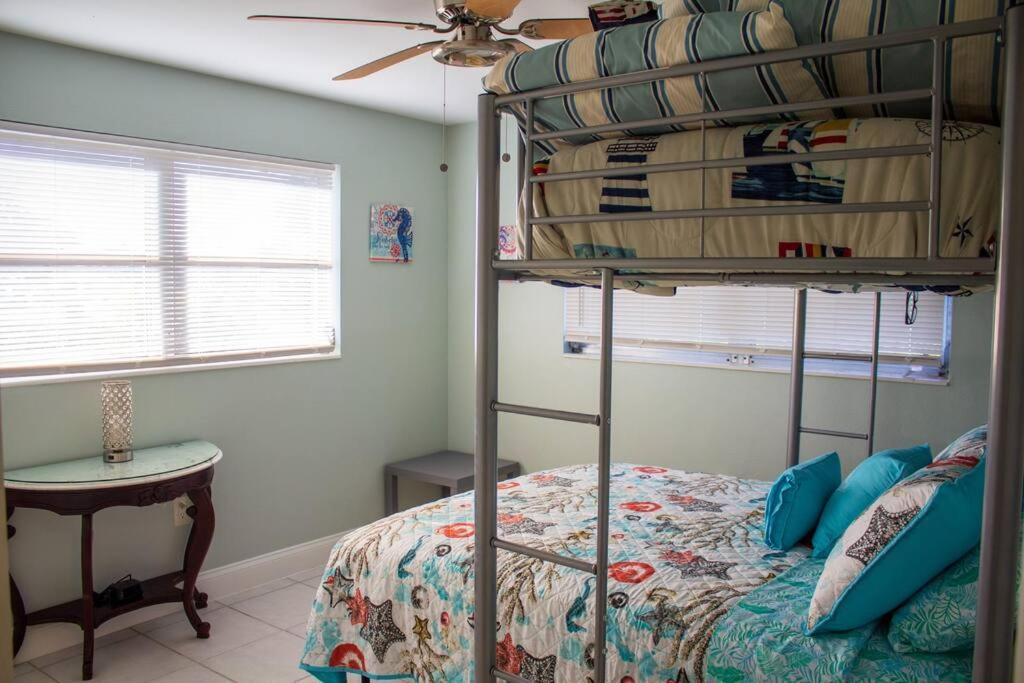 Apartment 697 Near Beach, Fenced Doggie Area, Cozy Home, Large Driveway *